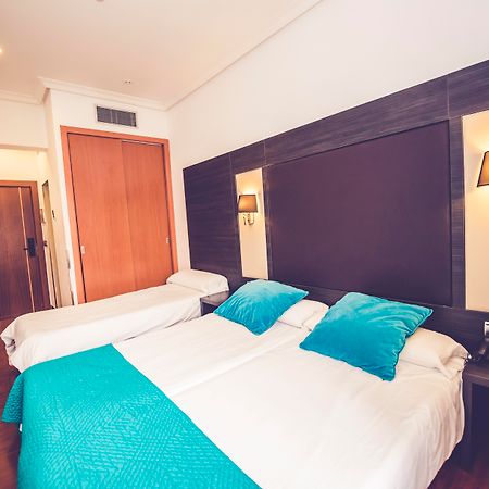 Hostal Sol Los Angeles มาดริด ภายนอก รูปภาพ