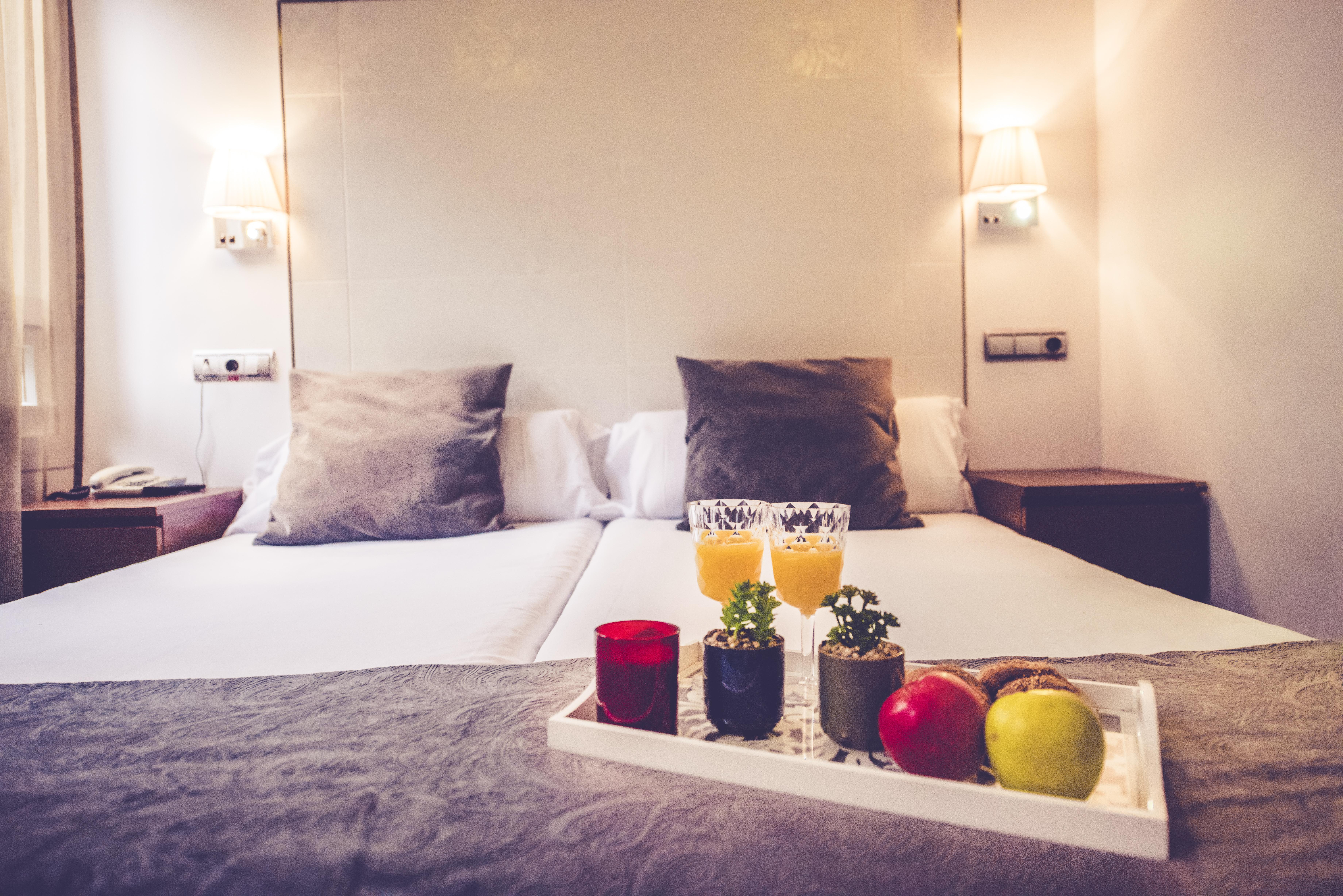 Hostal Sol Los Angeles มาดริด ภายนอก รูปภาพ