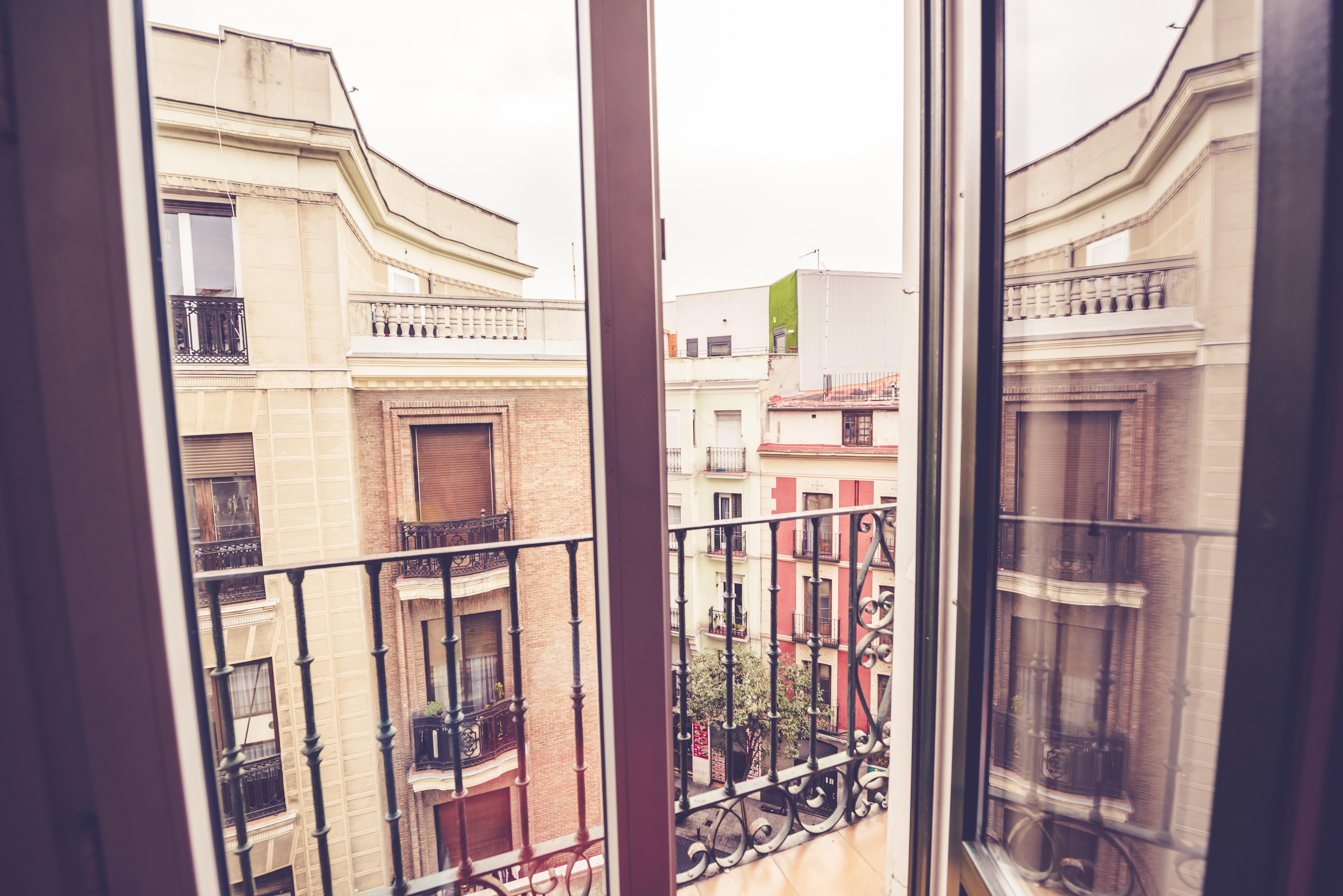 Hostal Sol Los Angeles มาดริด ภายนอก รูปภาพ